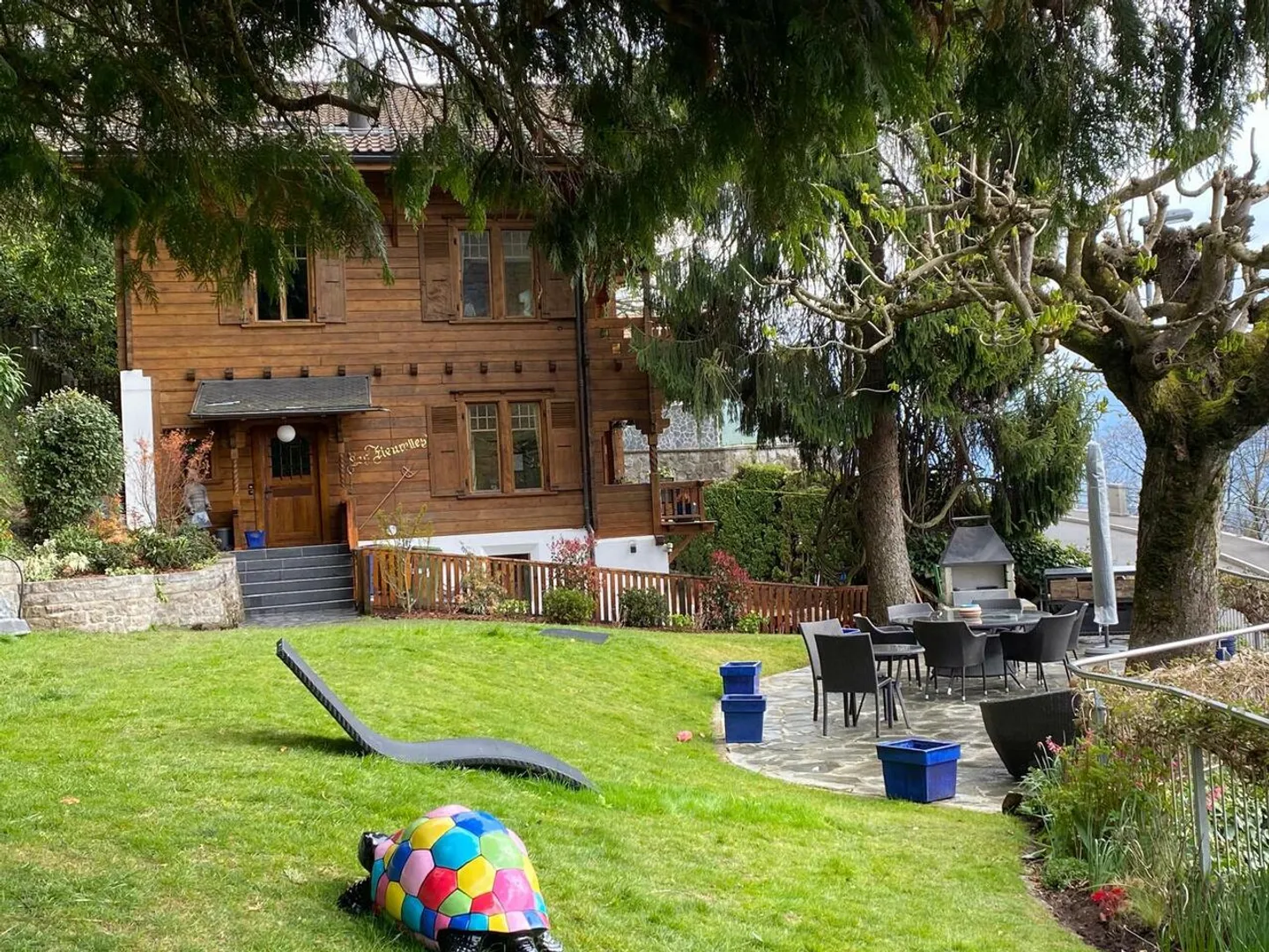 Chalet unico, autentico, carattere indiscutibile e vista mozzafiato - Foto 3 di 13
