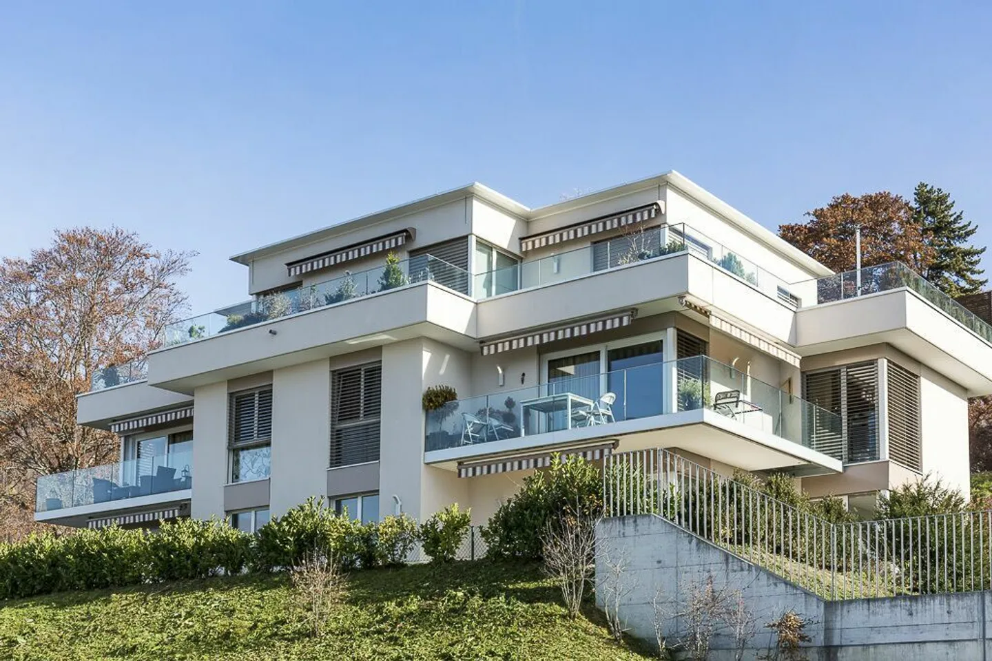 Spacieux appartement avec balcons et magnifique vue - Photo 1 sur 13