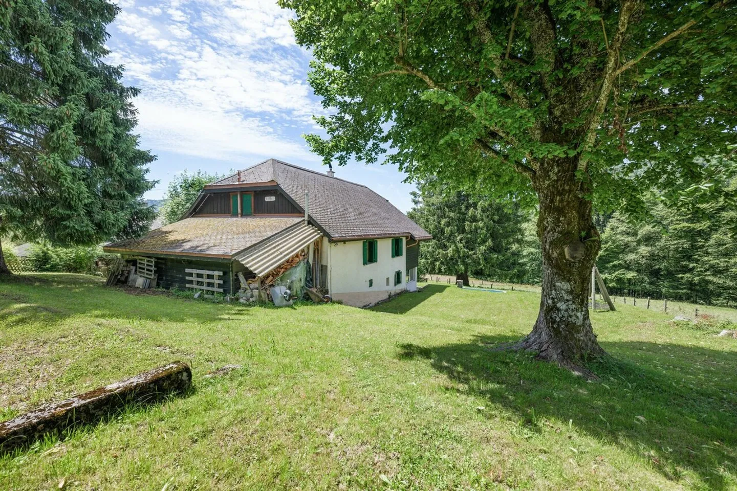 Chalet / Gîte with dormitories close to the slopes of the Pléiades - Photo 2 of 13