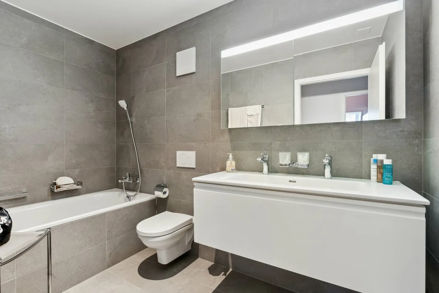 Magnifico duplex nel cuore del villaggio, alle porte di tutti i servizi - Foto 12 di 13