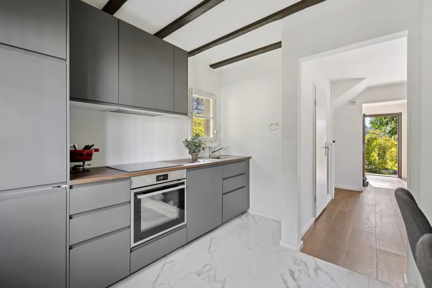 Baisse de prix : Charmant chalet rénové avec vue ! A visiter ! - Photo 5 sur 13