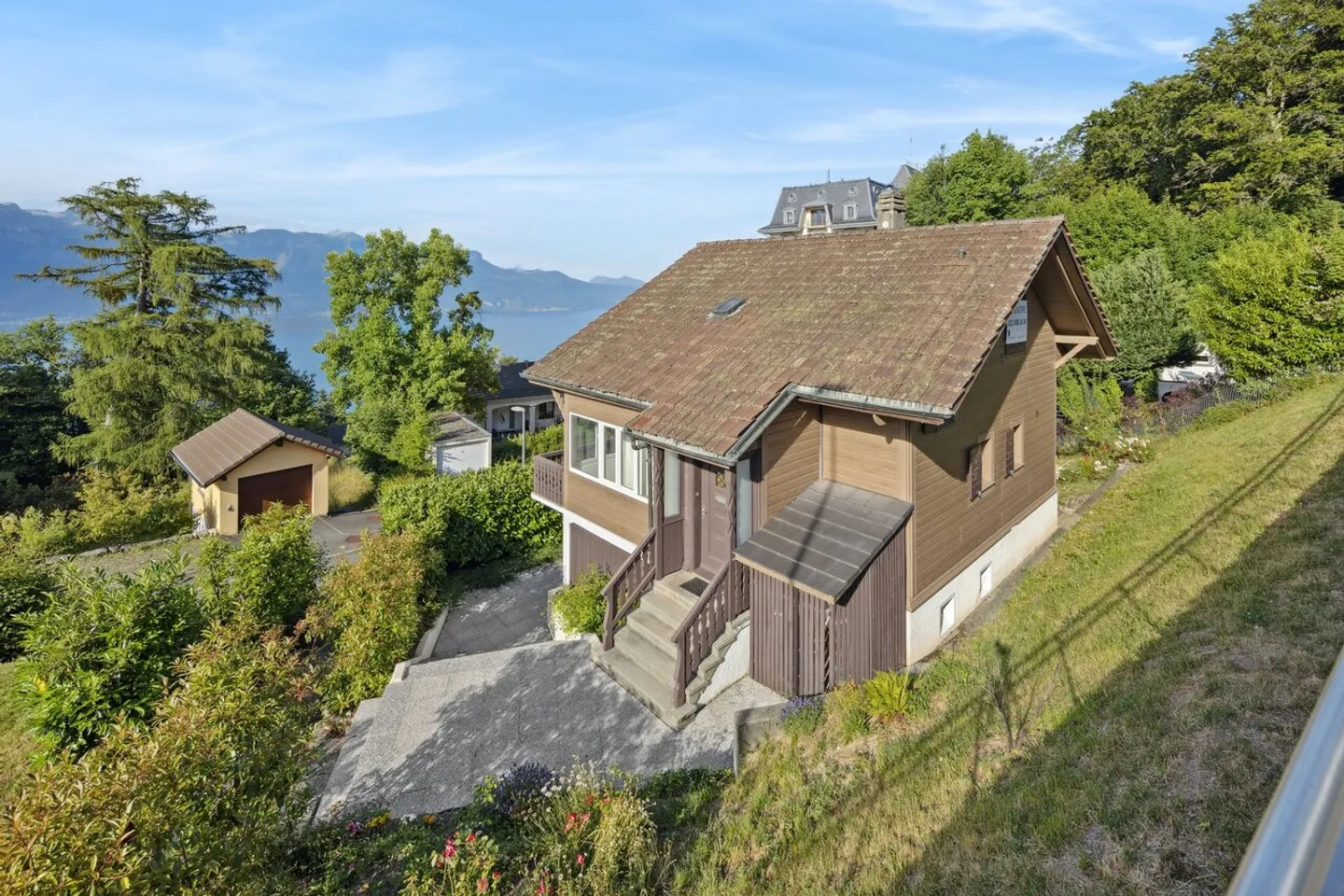 Baisse de prix : Charmant chalet rénové avec vue ! A visiter ! - Photo 7 sur 13