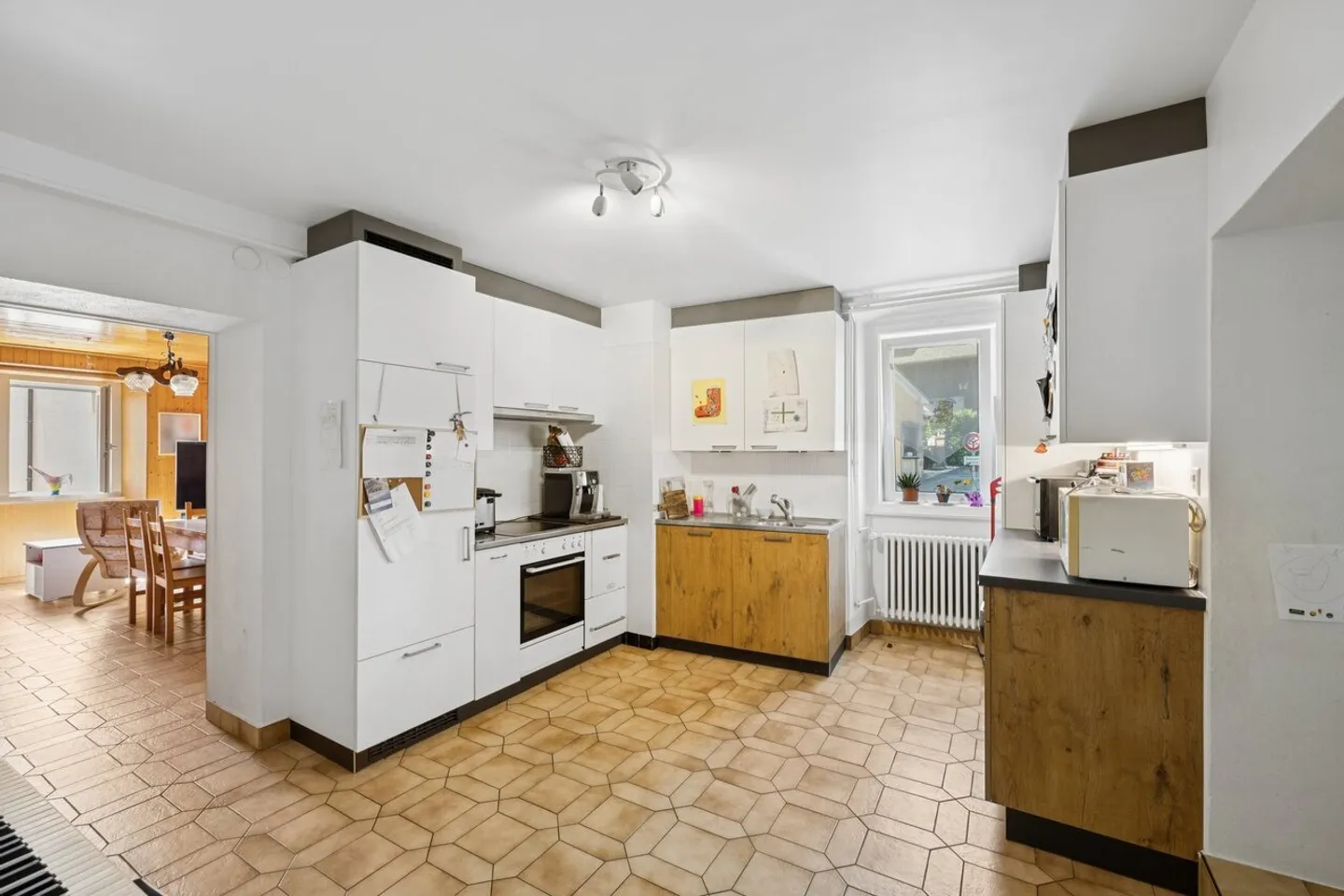 Appartamento ristrutturato di 4,5 locali in piccola PPE - centro del villaggio - Foto 4 di 10