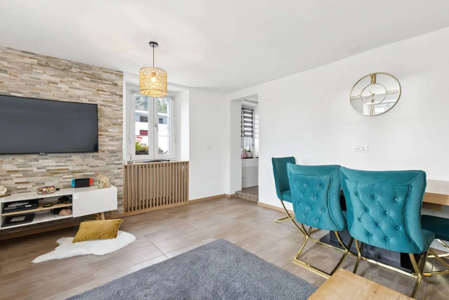 Seltene Investition im Herzen von Vouvry: 2 Wohnungen und Parkplätze - Foto 7 von 13