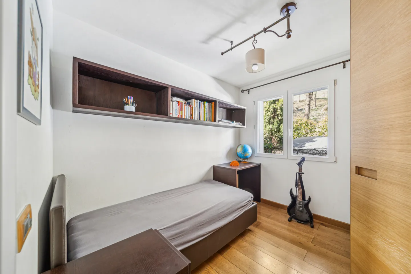 Villa incantevole con due alloggi separati e vista sulle Alpi - Foto 11 di 13