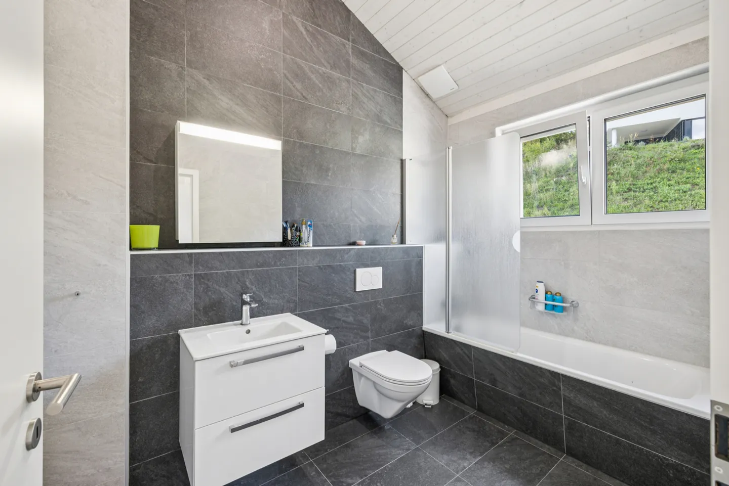 Villa familiare contemporanea in un quartiere tranquillo - Foto 9 di 13