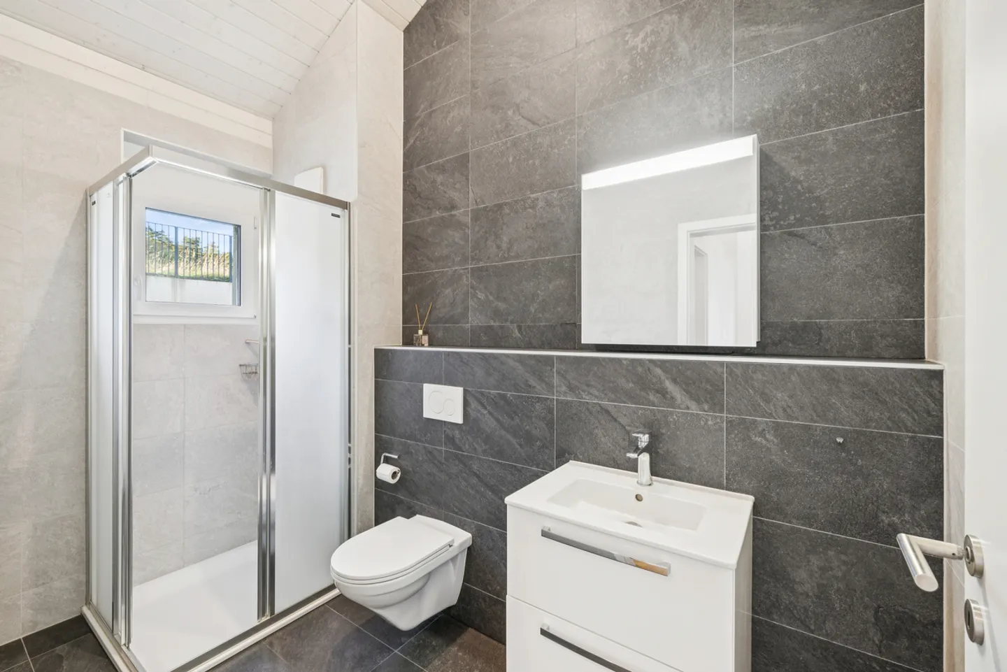 Villa familiare contemporanea in un quartiere tranquillo - Foto 11 di 13