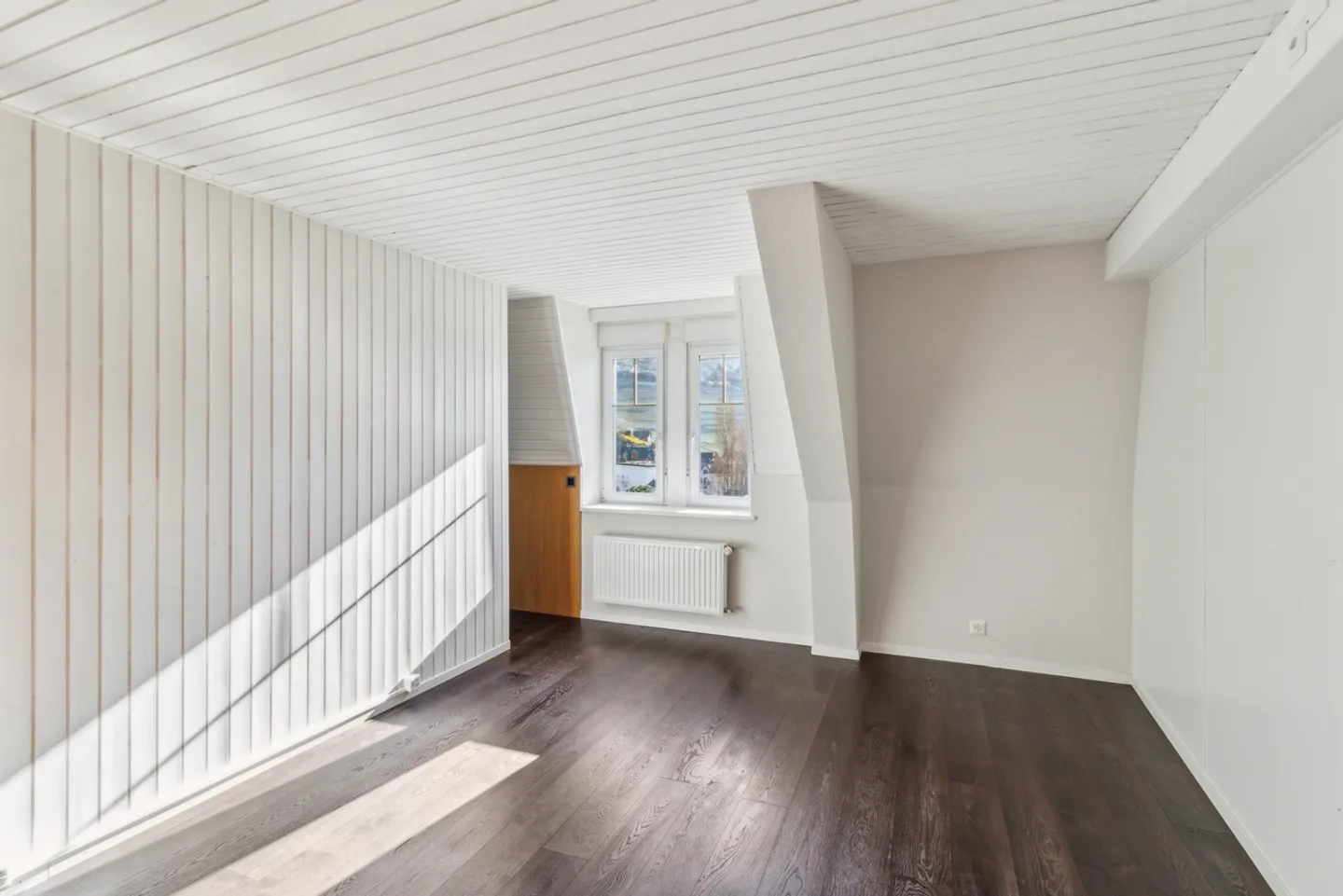 Selten: 4,5-Zimmer-Attikawohnung mit Charakter, Balkon und Seeblick - Foto 4 von 10
