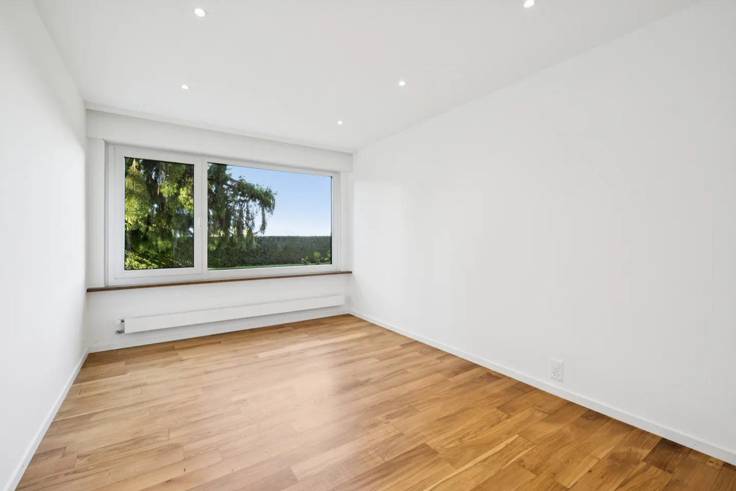 Villa di architettura moderna con vista e fascino unico - Foto 12 di 13