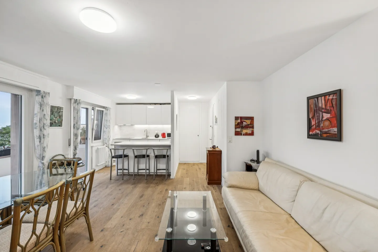 Seltene Gelegenheit: 2,5 Zimmer in unmittelbarer Nähe des Sees - Foto 3 von 10