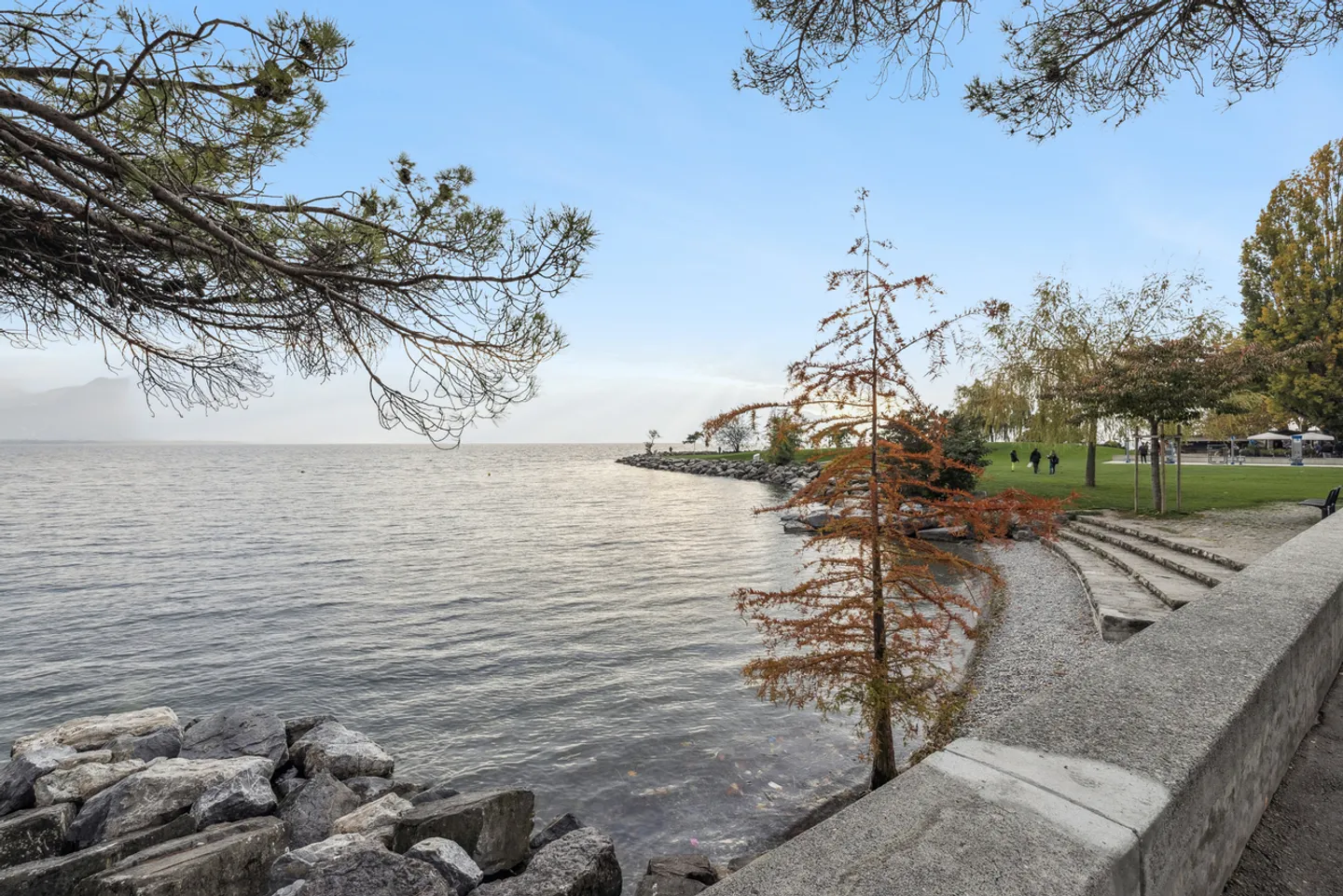 Seltene Gelegenheit: 2,5 Zimmer in unmittelbarer Nähe des Sees - Foto 1 von 10