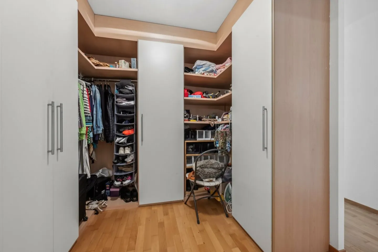 Charmant appartement avec terrasse et piscine - Photo 7 of 12