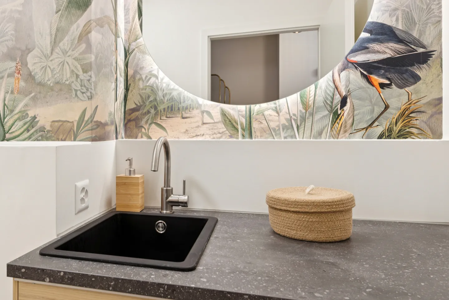 Coup de coeur assuré ! Appartement entièrement rénové, vue imprenable - Photo 6 sur 13