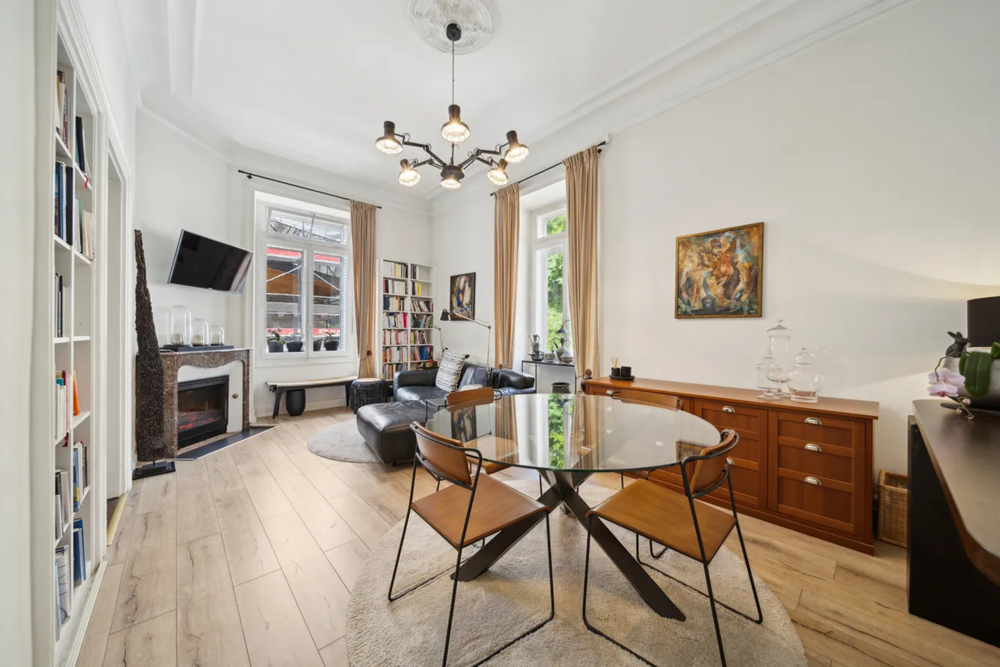 A unique living space in Territet, in the heart of a historic building - Photo 4 of 10