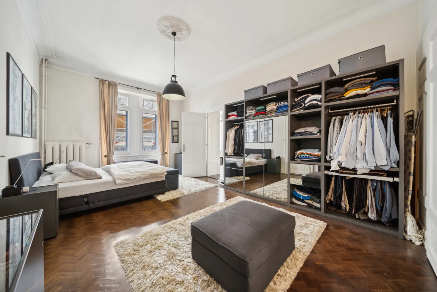 A unique living space in Territet, in the heart of a historic building - Photo 6 of 10