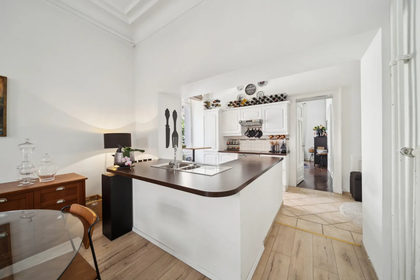 A unique living space in Territet, in the heart of a historic building - Photo 5 of 10