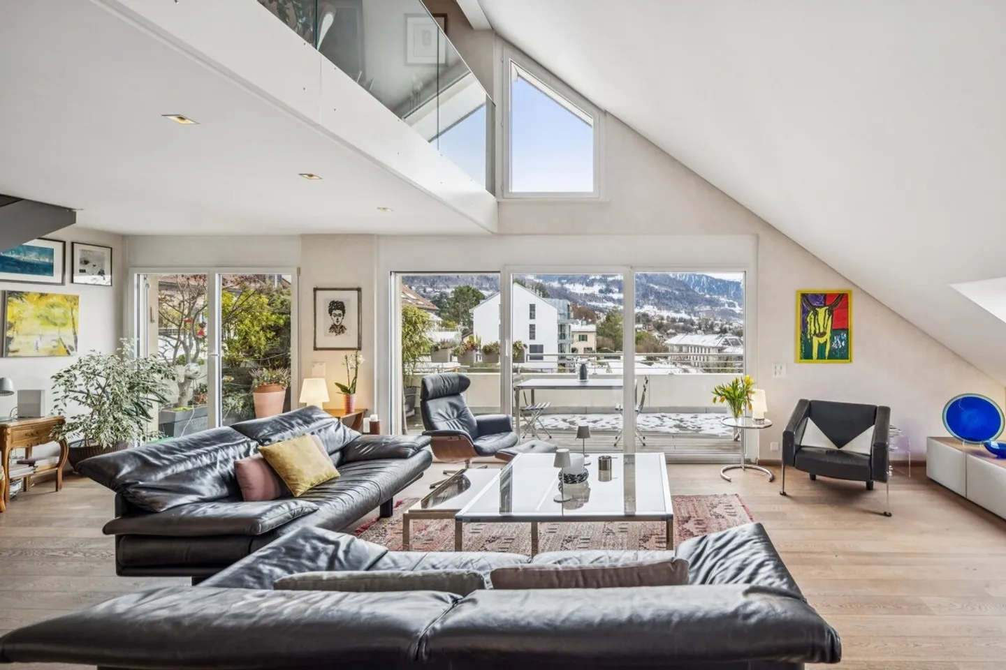 Magnifico duplex nel centro città con vista lago - Foto 5 di 13