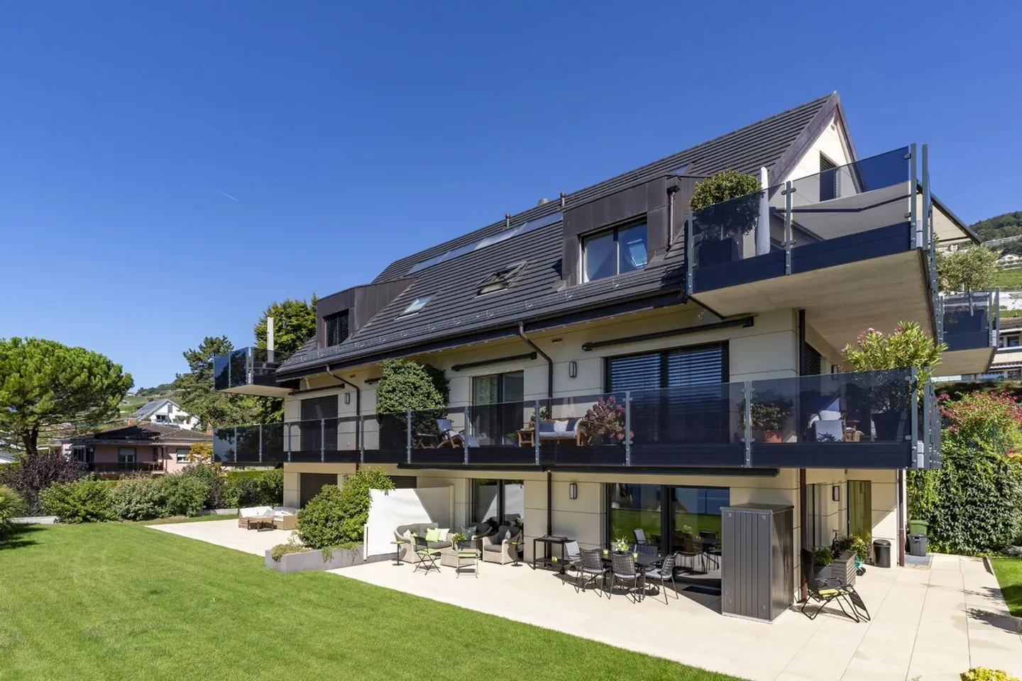 Geräumige Gartenwohnung mit Seeblick und hochwertigen Ausstattungen - Foto 12 von 12