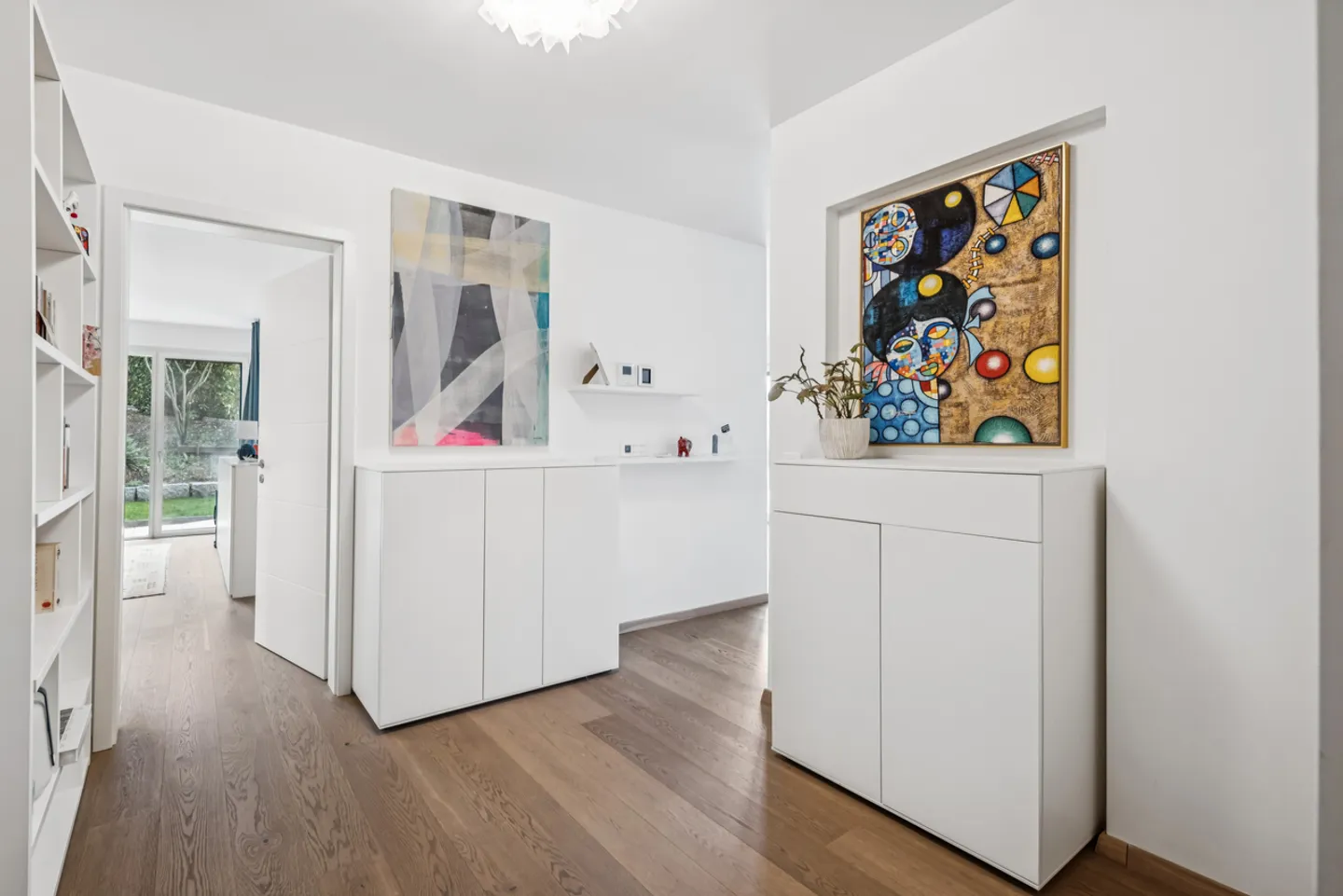 Geräumige Gartenwohnung mit Seeblick und hochwertigen Ausstattungen - Foto 8 von 12