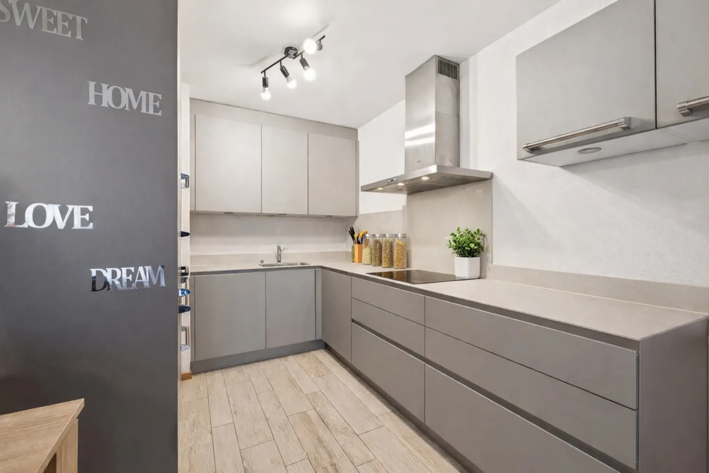 Appartement de 3.5 pièces à "deux pas du Lac" - Photo 2 sur 8