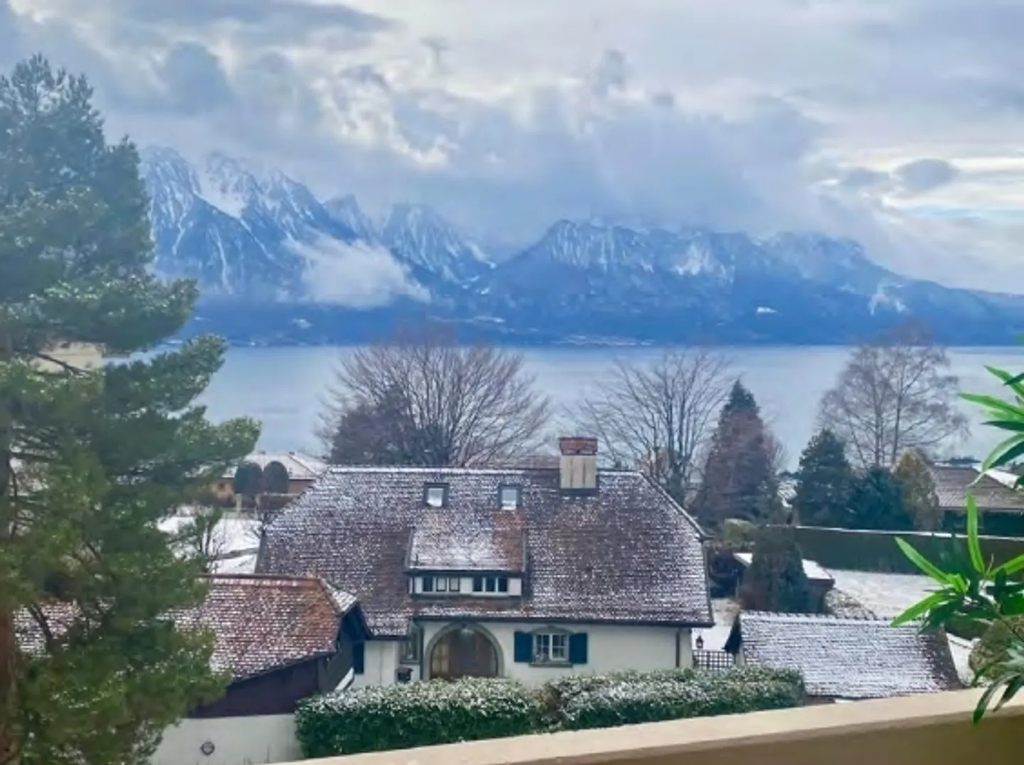 Garantierter "Coup de Coeur"! Vollständig renovierte Wohnung mit atemberaubendem Blick - Foto 9 von 10