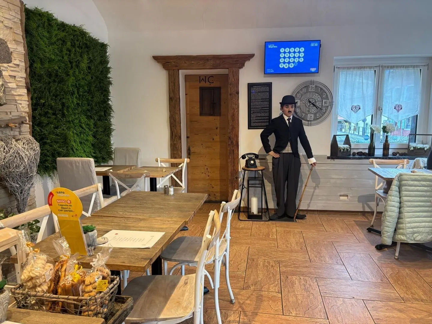 Attività commerciale in vendita - Caffè ristorante panetteria - Foto 7 di 8