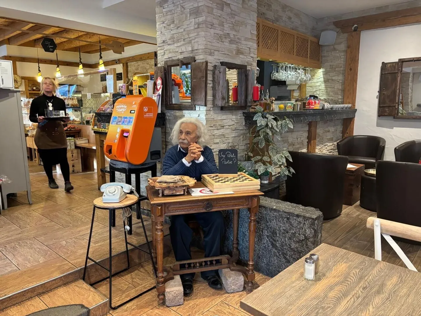 Attività commerciale in vendita - Caffè ristorante panetteria - Foto 3 di 8