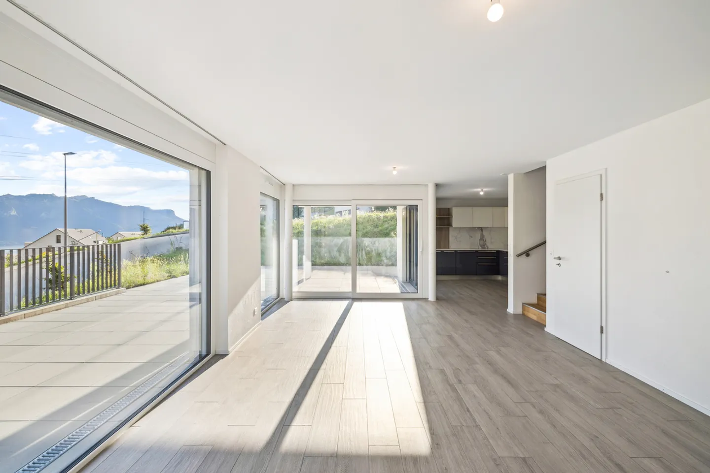 Villa Familiale Contemporaine - Photo 2 sur 13