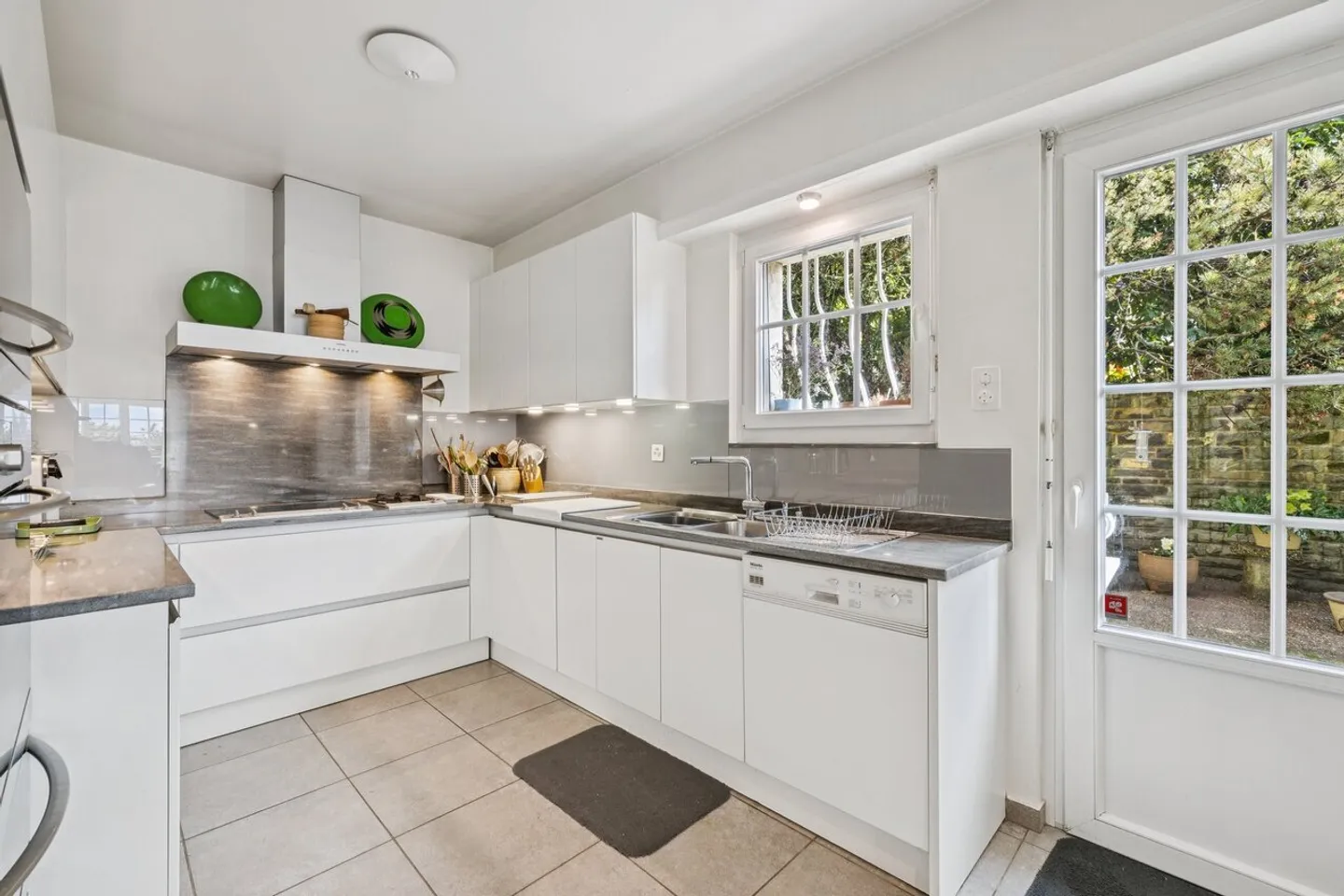 Zeitloser Charme für diese individuelle Villa - Foto 11 von 13