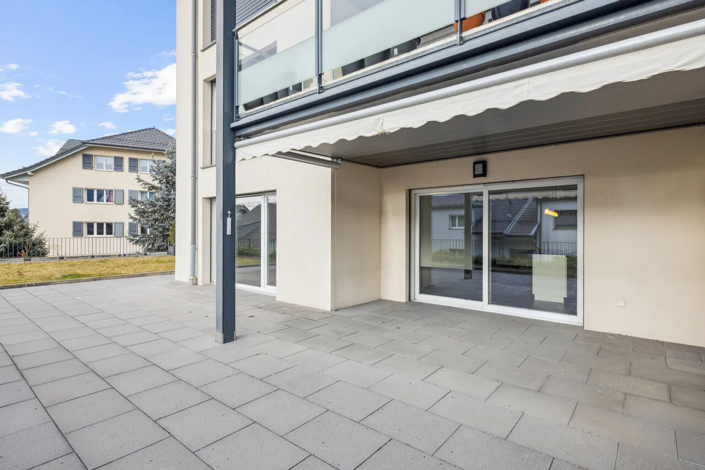 Wunderschöne Wohnung mit privatem Garten und großer Terrasse - Foto 13 von 13