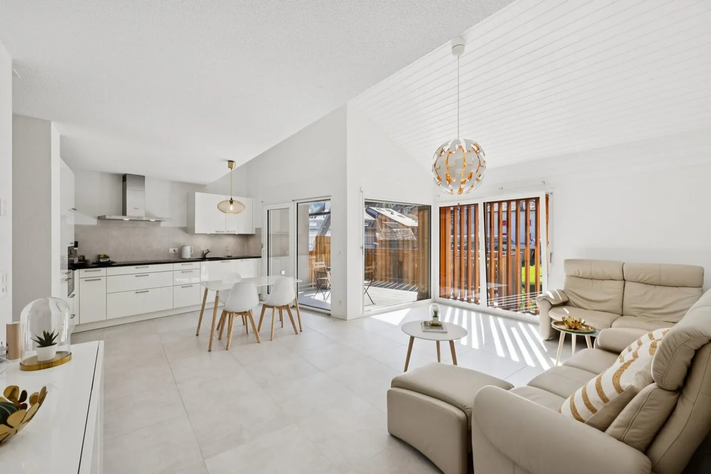 Magnifico duplex di 4,5 locali in mansarda - Foto 5 di 13