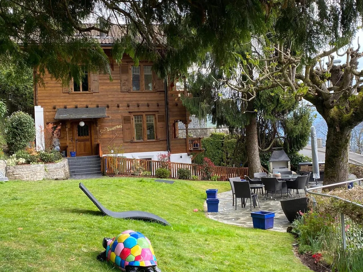 Chalet unico, autentico, carattere indiscutibile e vista mozzafiato - Foto 1 di 13