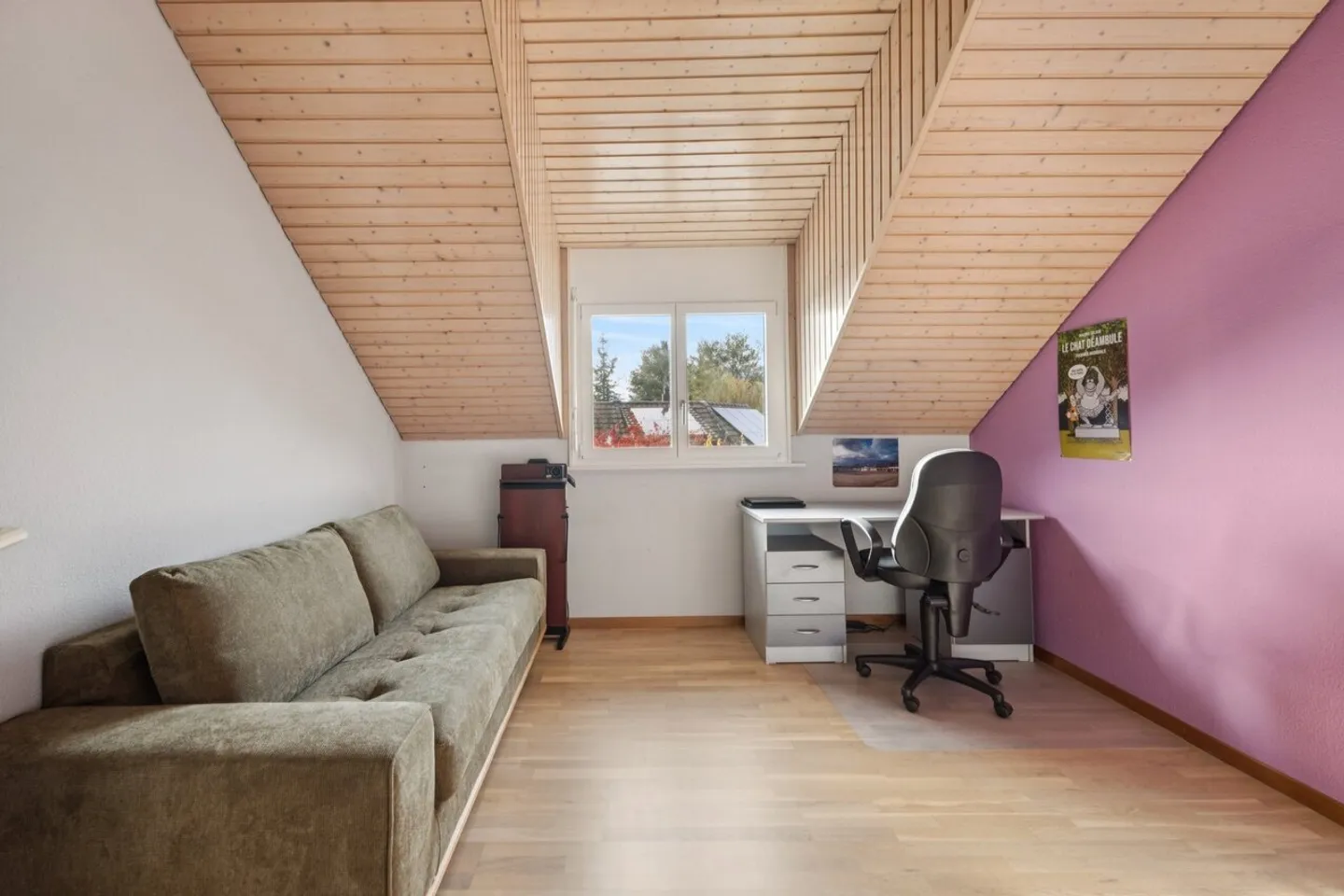 Semi-Detached Villa Ideally Located in Residential Area - Photo 9 of 13