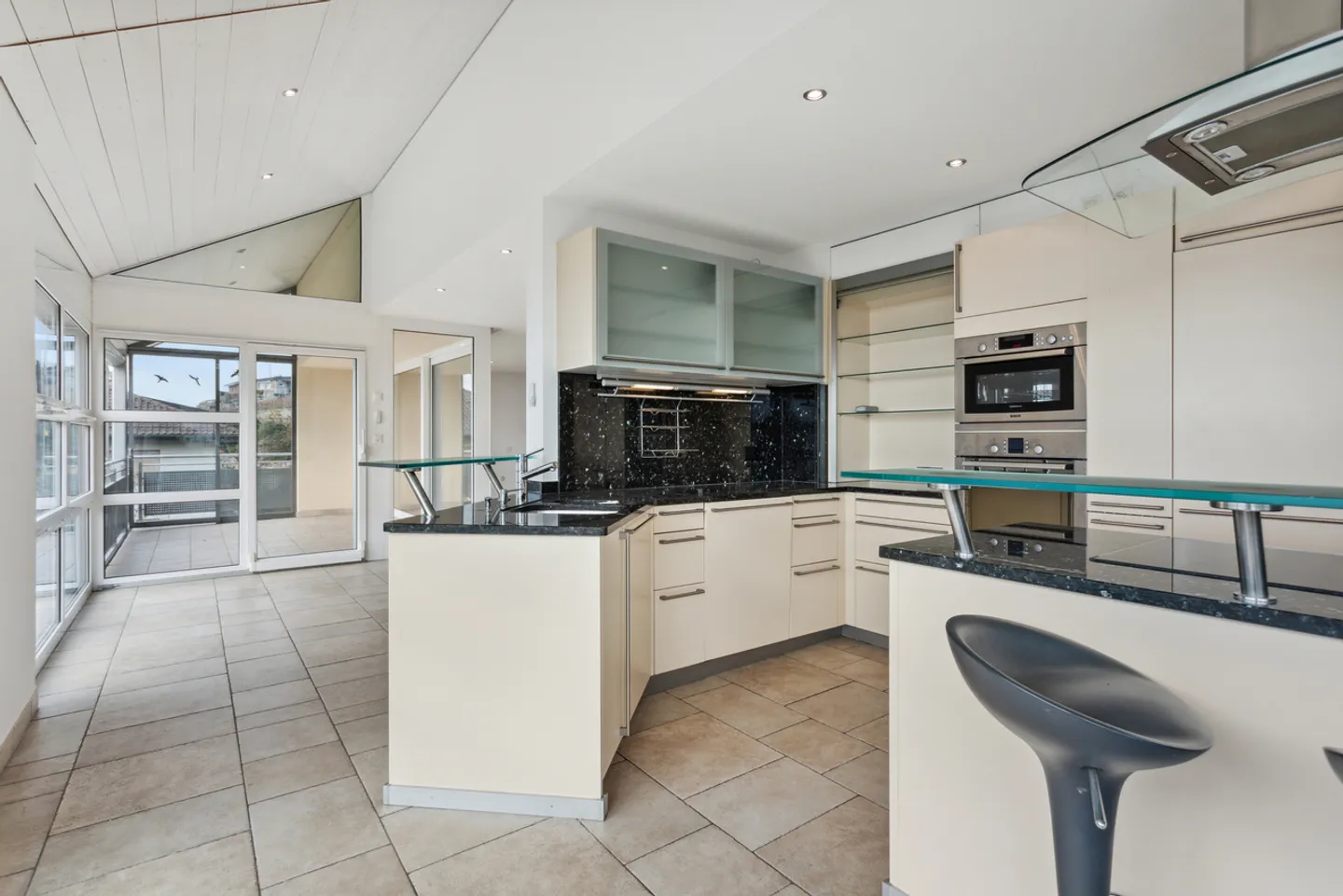 Sehr schönes Duplex mit Panoramablick auf den See! - Foto 6 von 13