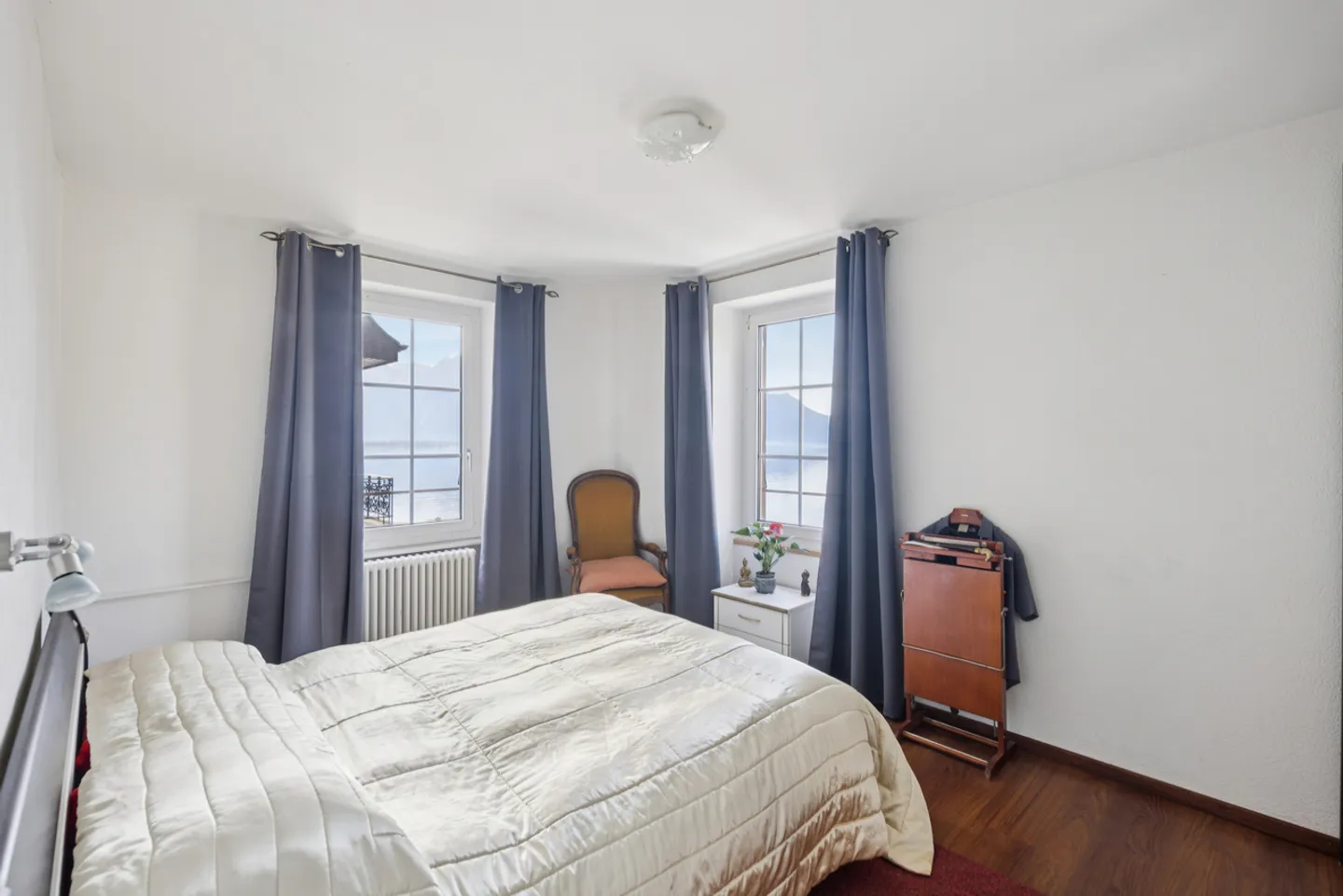 In the heart of Veytaux - Ideally located building - Photo 11 of 12