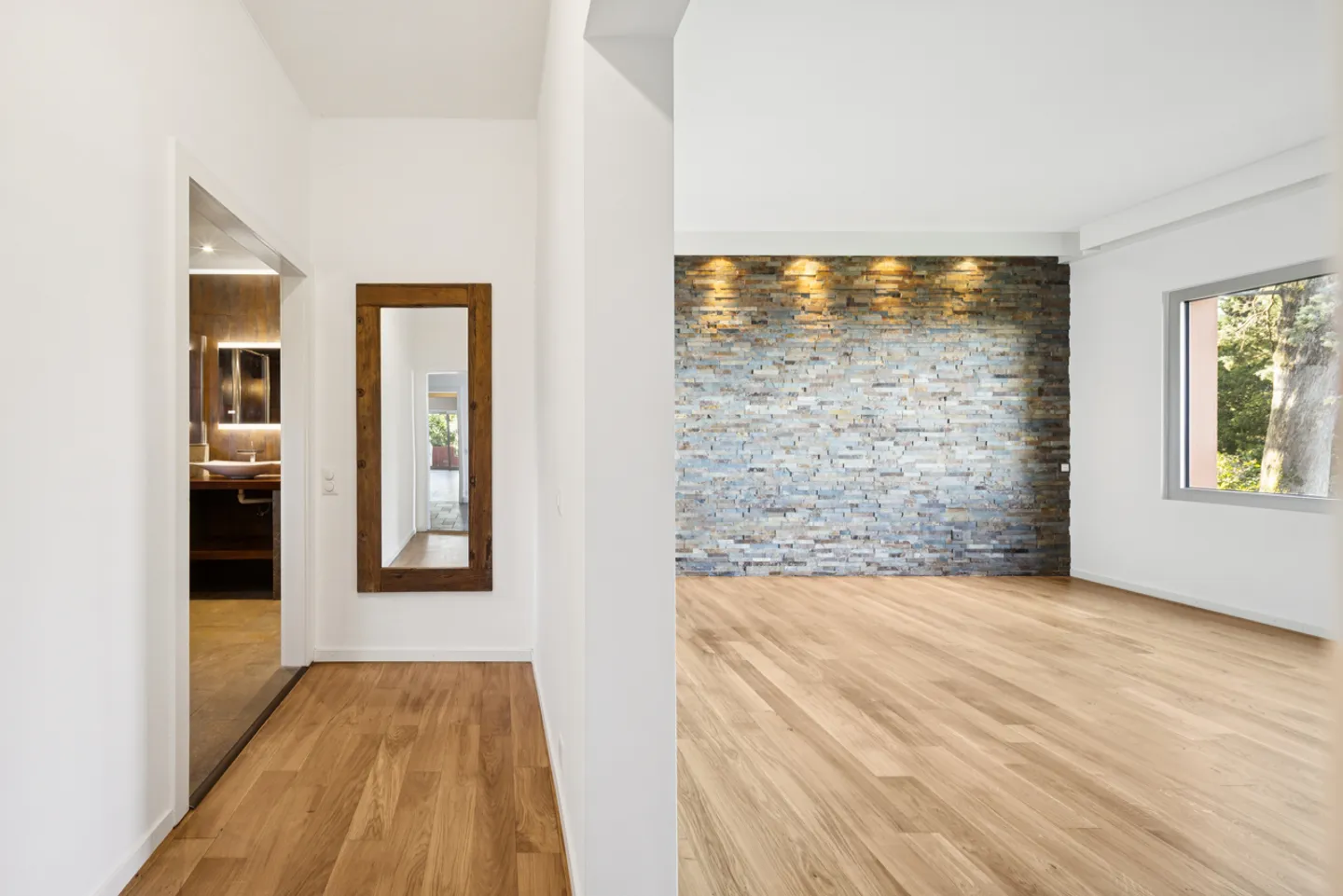 Moderne Architekturvilla mit einzigartigem Blick und Charme - Foto 8 von 13