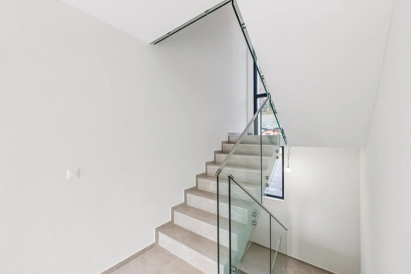 Magnificent new villa in a new neighborhood! - Photo 7 of 13