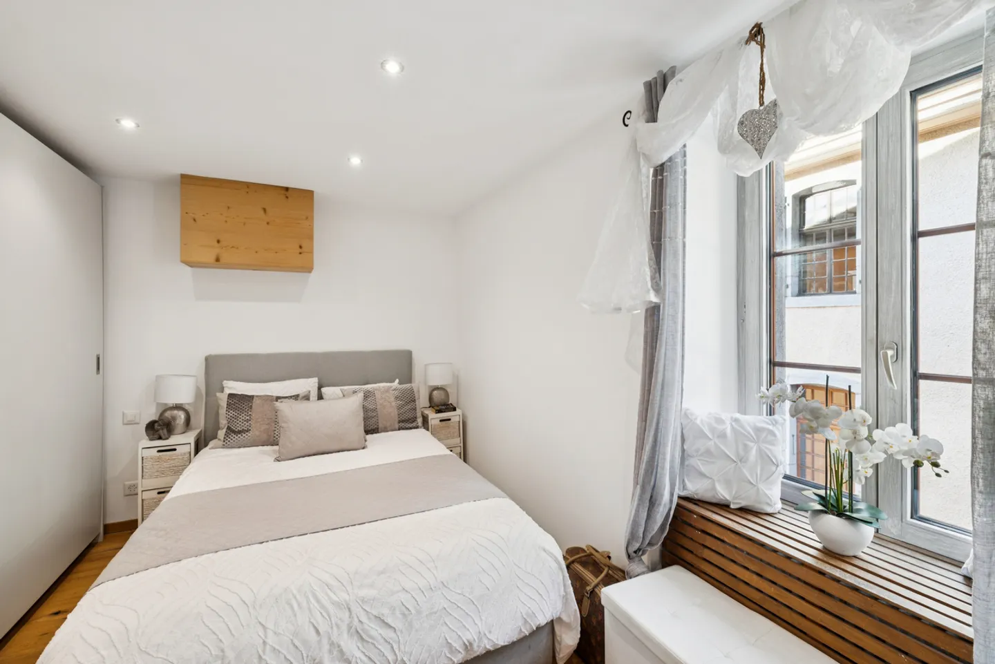 Appartement 5,5 pièces "coup de coeur" avec terrasse de 60m2 - Foto 6 von 13