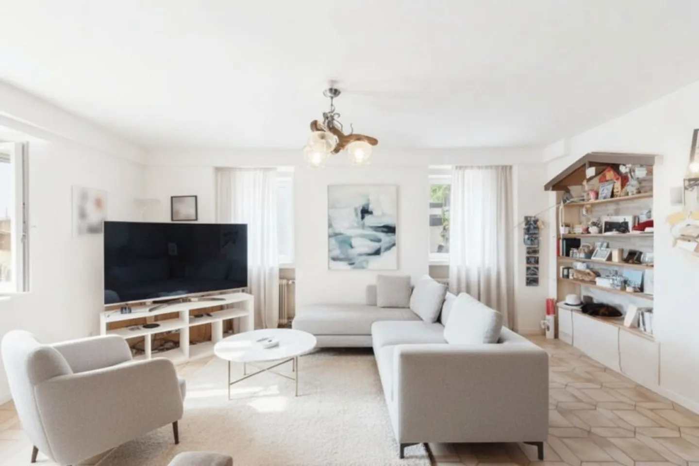 Appartamento ristrutturato di 4,5 locali in piccola PPE - centro del villaggio - Foto 1 di 11