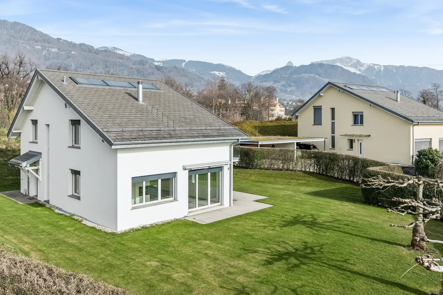 Villa familiale de 10 pièces - Standard équivalent Minergie - Photo 3 of 13