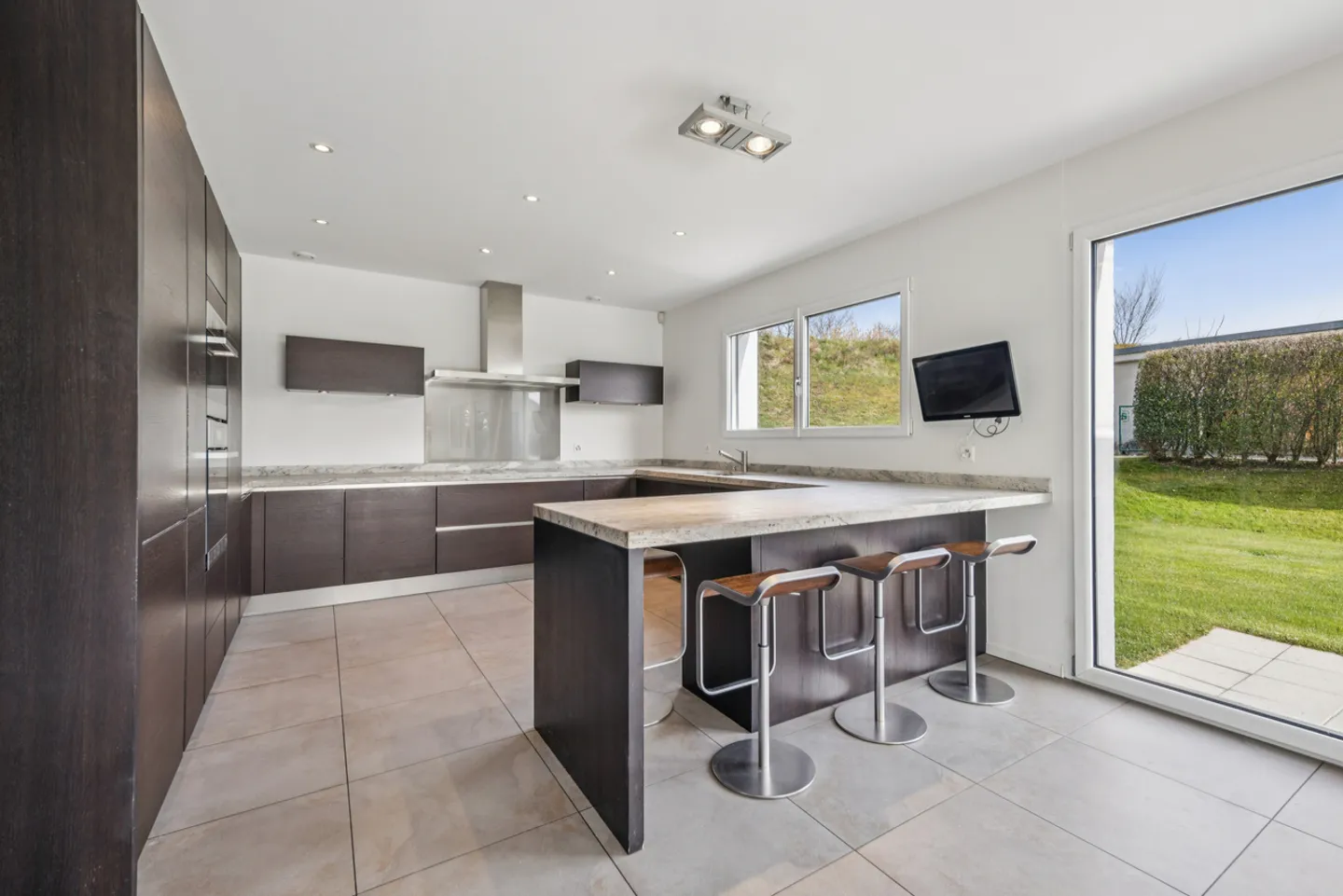 Villa familiale de 10 pièces - Standard équivalent Minergie - Photo 5 of 13