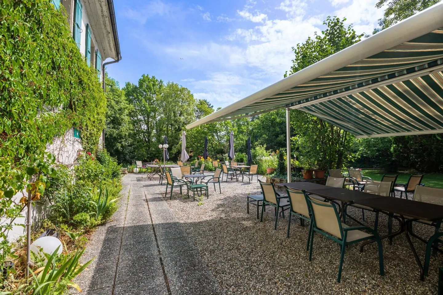 Proprietà prestigiosa nel cuore del villaggio - Foto 5 di 7