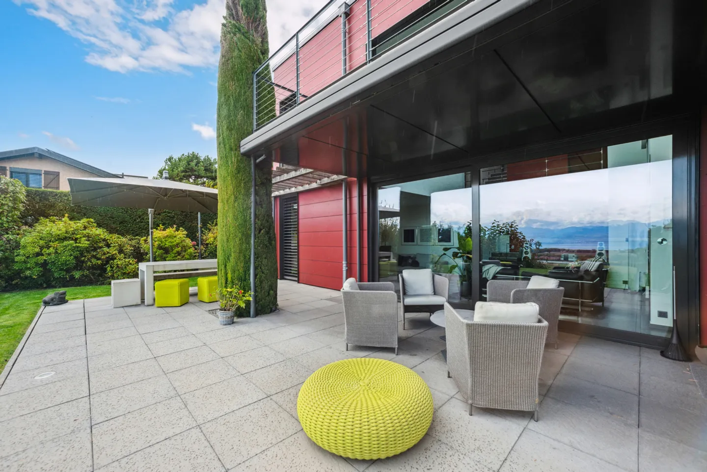 Villa contemporanea con vista mozzafiato - Foto 10 di 13