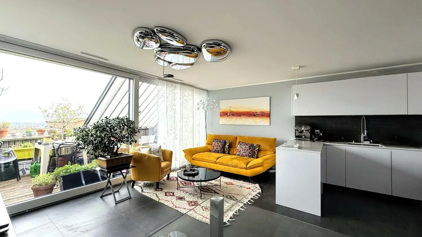 Un appartamento duplex unico tra natura ed eleganza - Foto 3 di 9