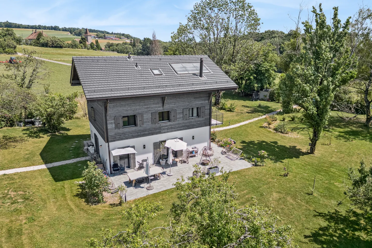 Superb family home in a haven of tranquility! - Photo 1 of 13