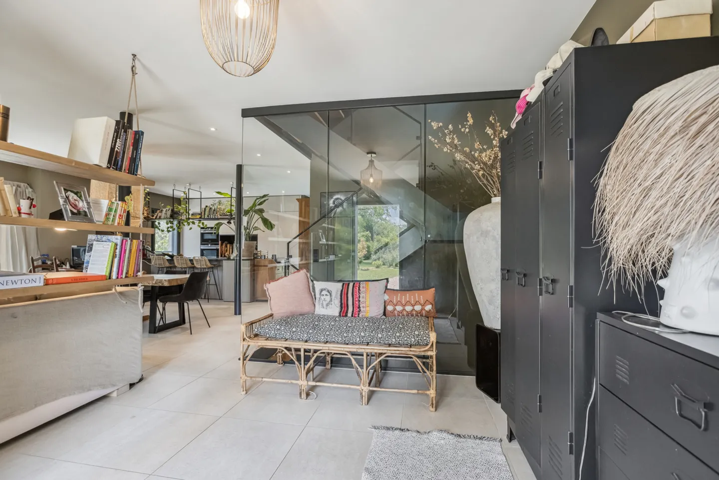 Superb family home in a haven of tranquility! - Photo 3 of 13