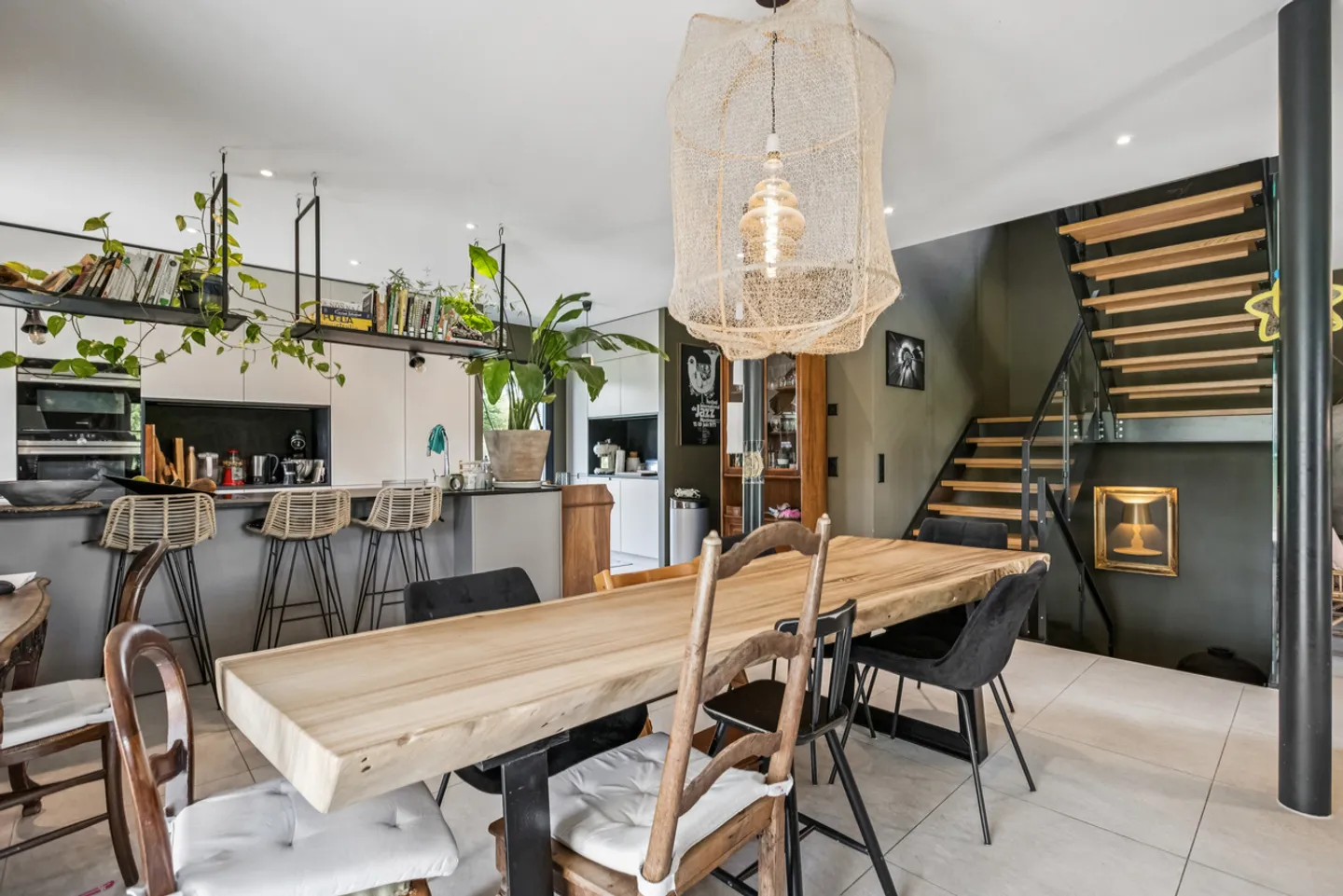 Superb family home in a haven of tranquility! - Photo 4 of 13