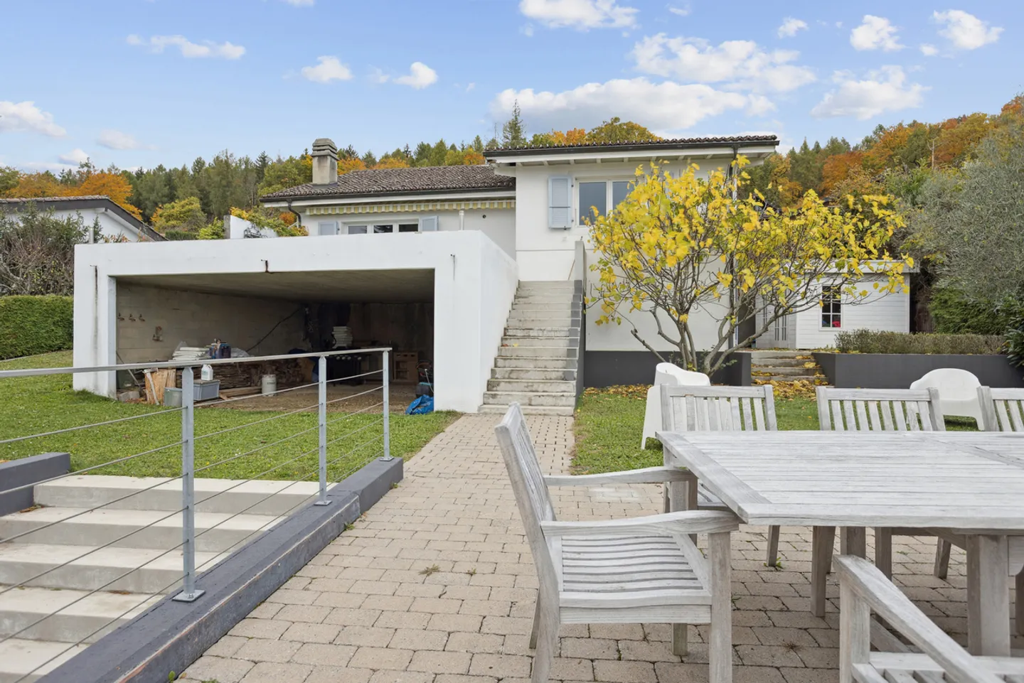 Stunning villa in the heart of the coast with majestic views of the lake - Photo 5 of 13