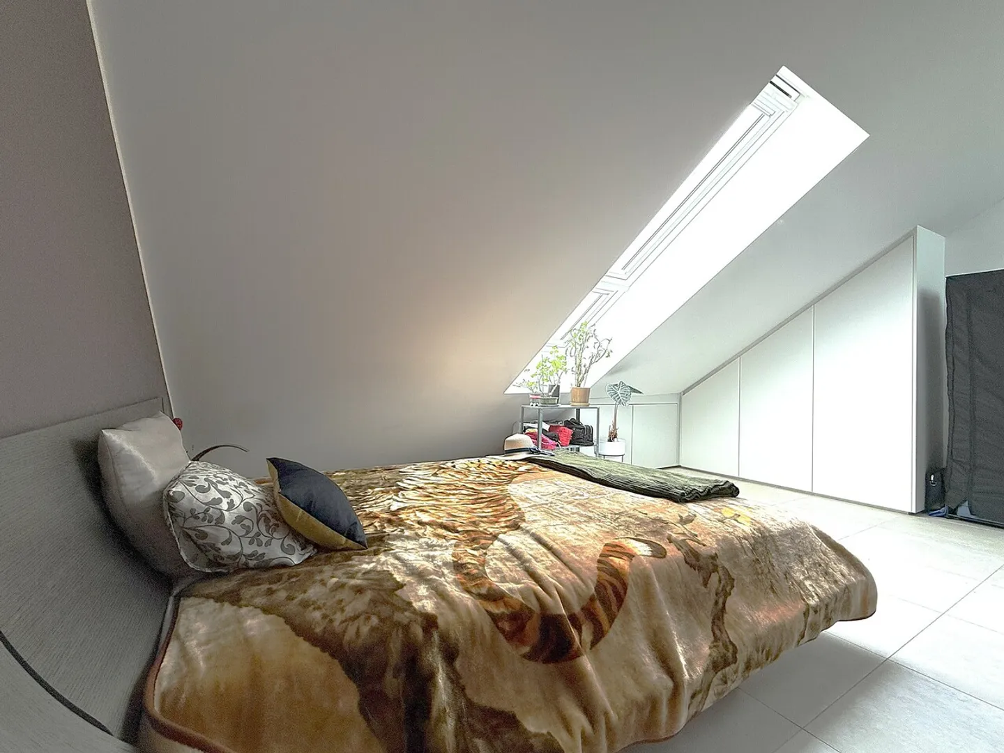 Un appartement en duplex, unique entre nature et élégance - Photo 4 sur 9