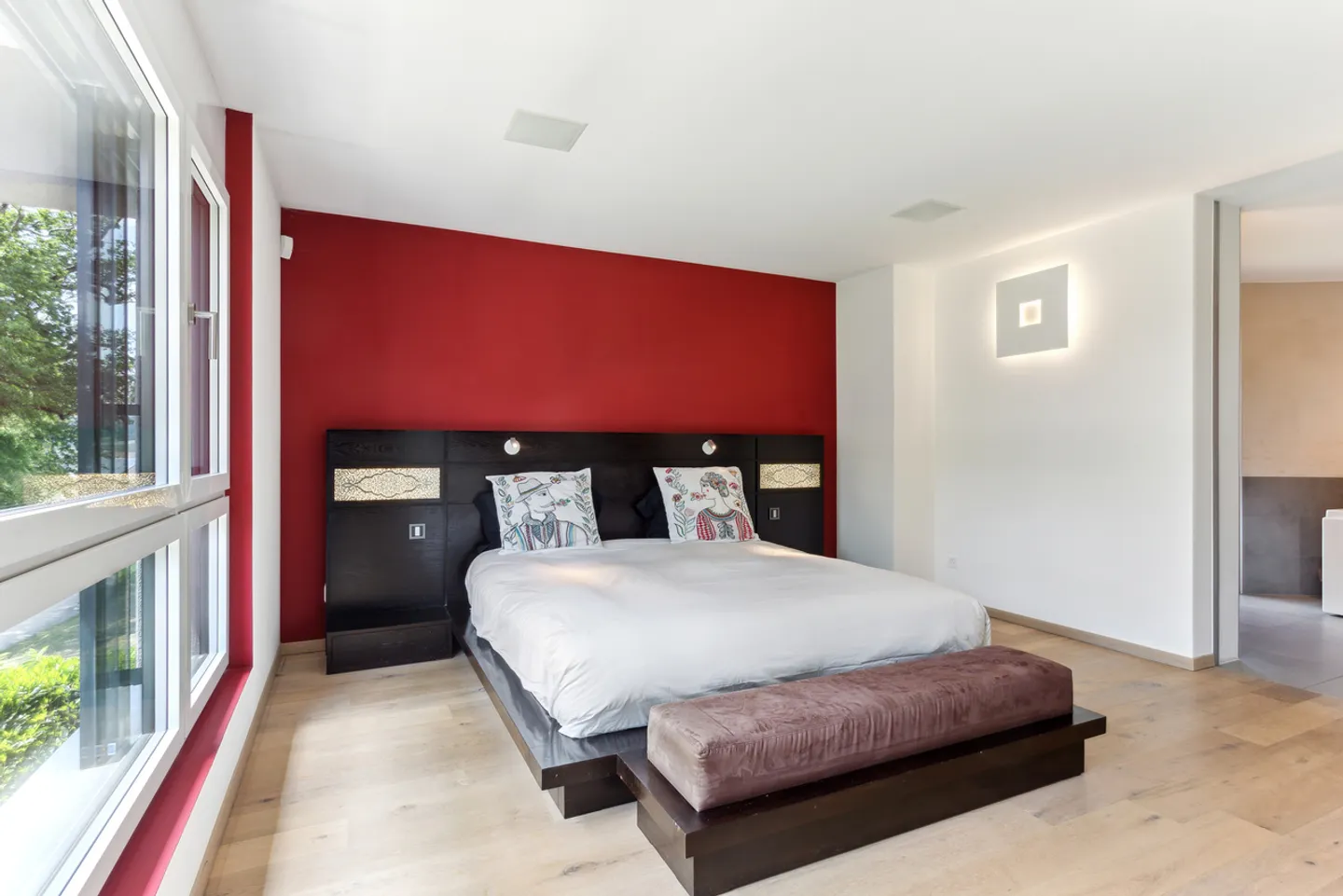 Villa contemporanea di alto standing al confine con la zona agricola - Foto 10 di 13